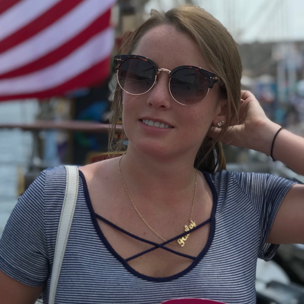 Meet your Posher, Hailey